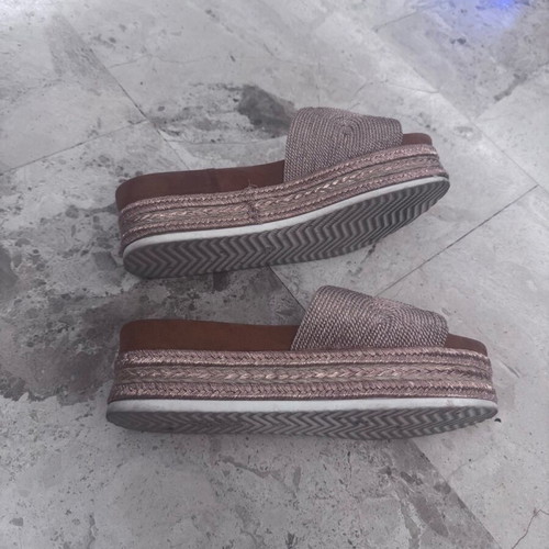 Slippers gold brown size 38 like new