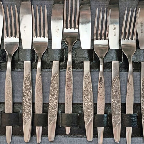 Vintage Russian cutlery set in case, new
