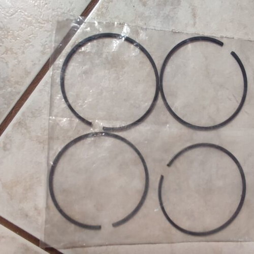 Yamaha Mariner 40HP Genuine Gasket Kit and Piston Rings new