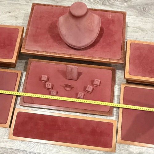 Jewelry display used