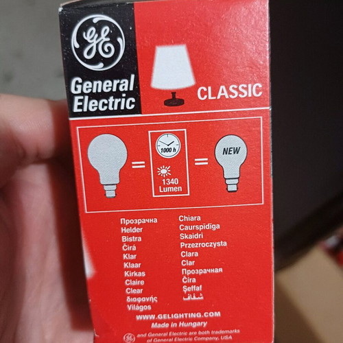 General Electric B22 100w Incandescent Bulb new, transparent
