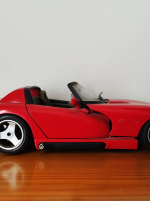 Burago Dodge Viper RT/10 Cabrio 1:18 Scale Diecast Model Used