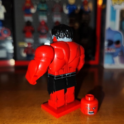 Red Hulk Brave New World minifigure like new with accessories