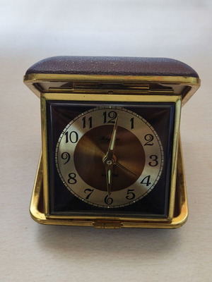Vintage English portable Rhythm clock used