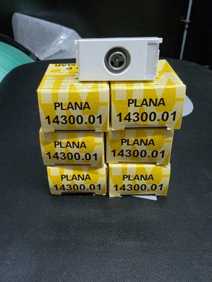 Vimar Plana antenna input switch 7 pieces new