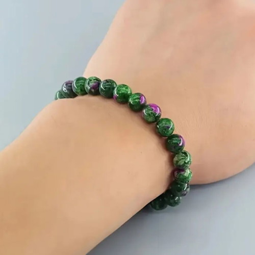 Bracelet from natural epidote-zoisite stone new, elastic