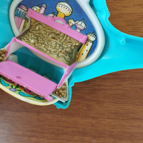 Polly Pocket Magic Lamp used