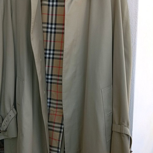 Burberry unisex trench coat like new, beige, size L