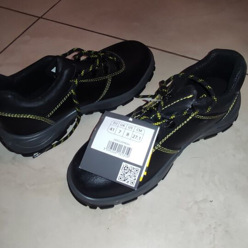 Delta Plus Safety Boots new, size 41