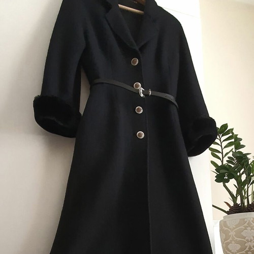 Coat 100% virgin wool new, black, size S