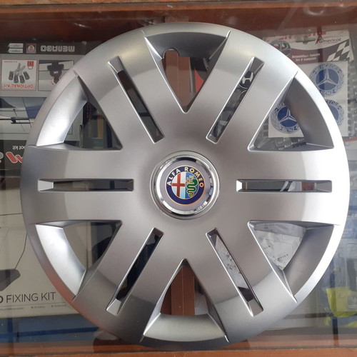 16'' hubcaps marked for Alfa Romeo, new, set of 4 pieces
