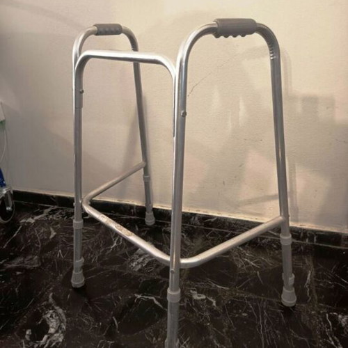 Walker mobility aid