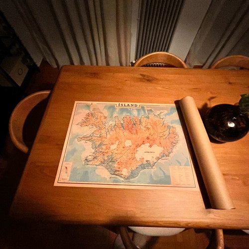 Map poster of Iceland like new with key Golden Circle landmarks
