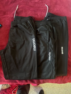 Tracksuit pants like new, sizes M and L