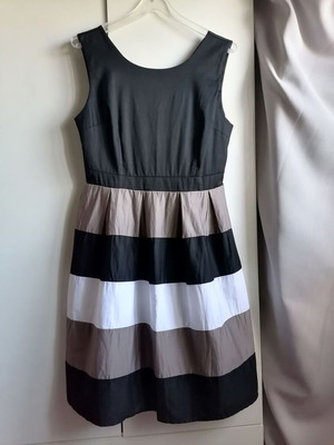 William de Faye dress made in France size L new, black, cotton