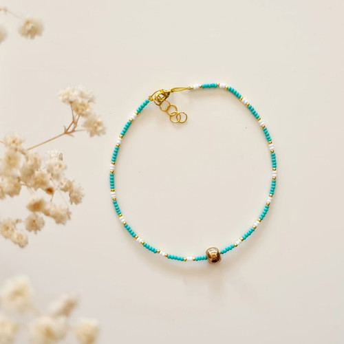 Handmade anklet new with turquoise and white beads