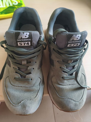 New Balance 574 sneakers used, size 44, khaki with gum sole