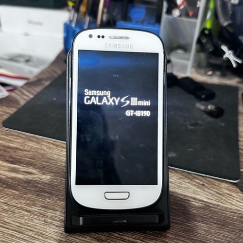 Samsung s3 mini used with charger cable
