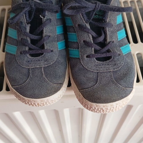 Adidas Gazelle Kids Shoes Used, Blue, Size 27