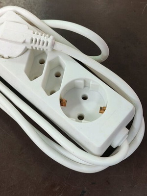Power strip 4 outlets with 1.5m cable new