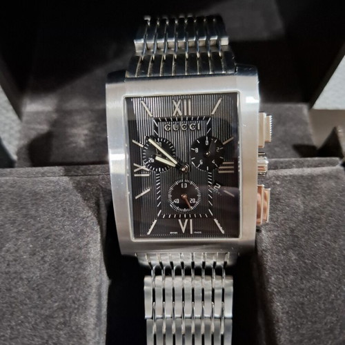 Gucci Chrono Wristwatch like new, men's, gray