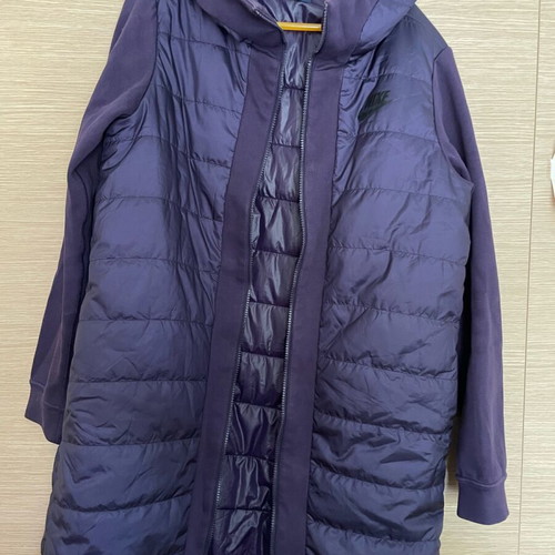 Nike puffer coat like new, purple tech fleece