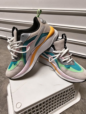 Puma casual sneakers like new, multicolor, size 41