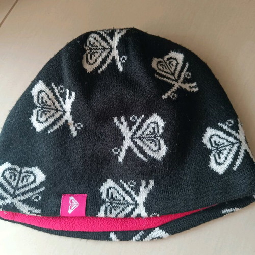 Roxy knit cap used, size M, black with fleece lining