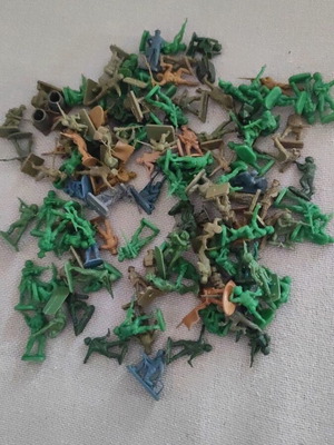 Soldier figures, approx. 120, 2 cm height