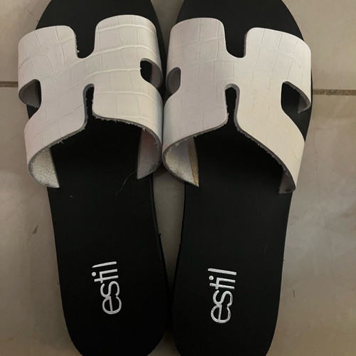 Estil leather sandals new, croco design, size 41, white