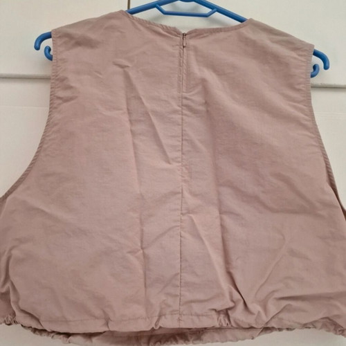 Pink Rose Top H&M new, cropped with elastic hem, size XL