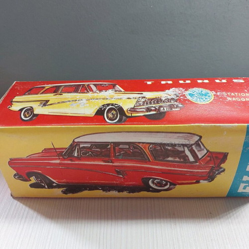 Ford Trunus Station Wagon wind-up toy car Elvip Toys new