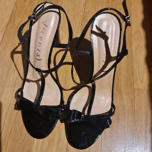 Vicenza sandals size 40 like new, black, 10cm heel
