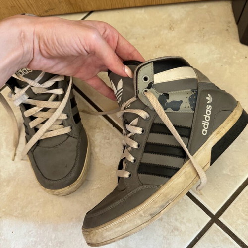 Adidas athletic boot used, size 38, black and gray