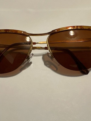 Vintage Vogue VO 3031 ORO/281 Sunglasses New, Gold Metal Frame