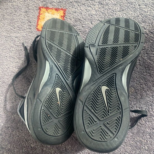 Nike athletic shoes like new, size EU 42.5, black-gray