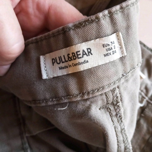 Cargo khaki pants Pull & Bear like new, size XS