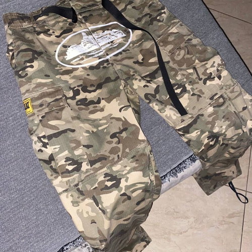 Corteiz Cargo Camo Pants new, size Large