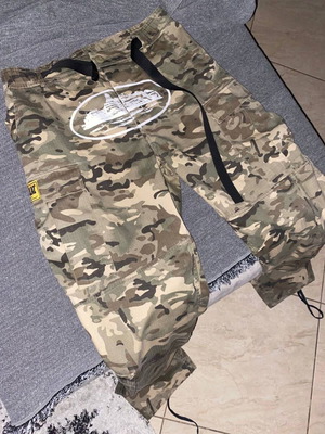 Corteiz Cargo Camo Pants new, size Large