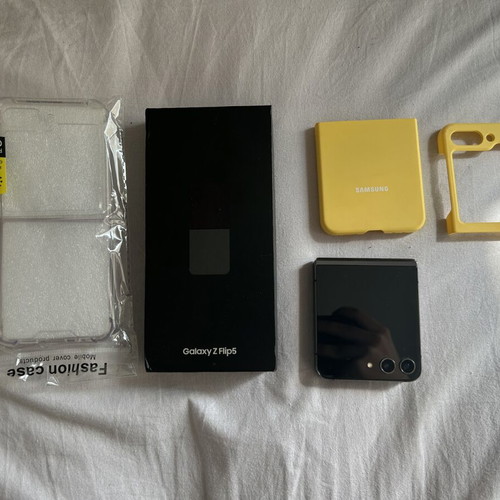 Samsung Galaxy Z Flip5 8/256GB smartphone, black