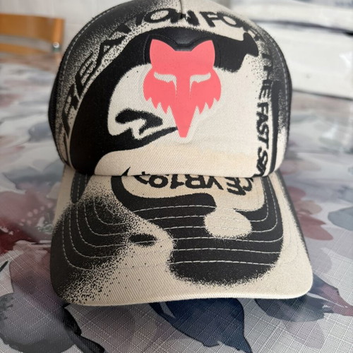 Fox Truck Hat like new, original design