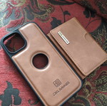 iPhone 15 premium wallet case