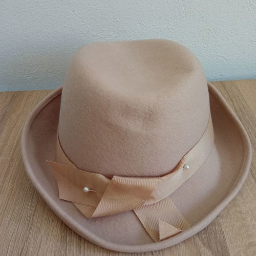 Vintage women's hat used