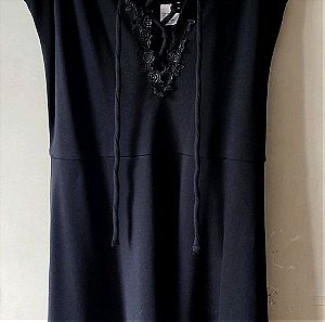 mini μαύρο φόρεμα H&M