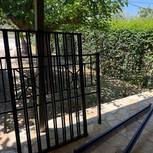 Modern metal bed with mattress like new 1.40 x 2.00 m