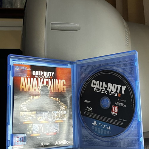 Call of Duty Black Ops 3 Gold Edition PlayStation 4 like new with Bonus DLC