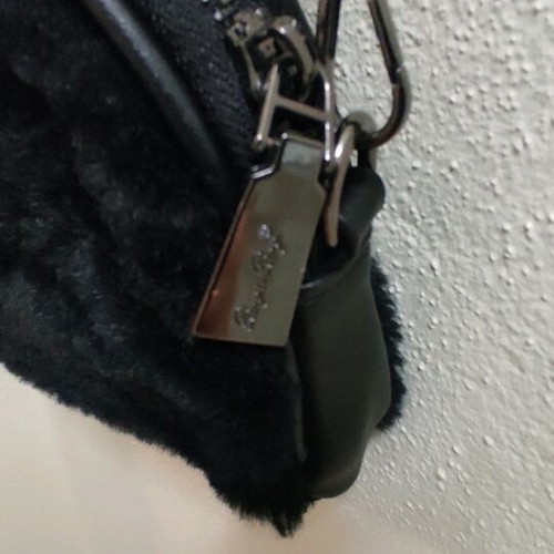 Small black fur shoulder bag like new