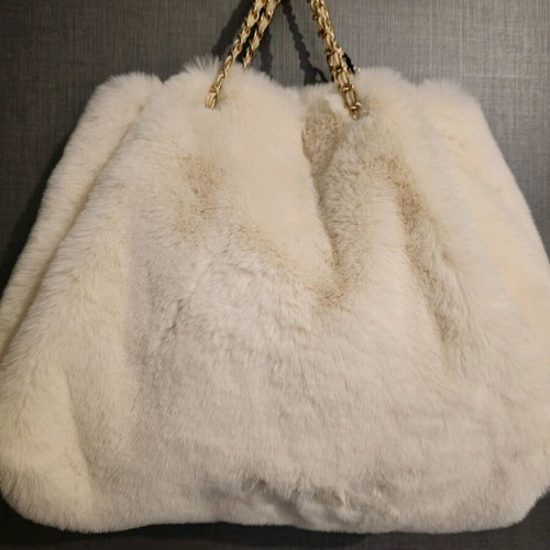 BSB fur shoulder bag new, beige with gold chain and detachable wallet