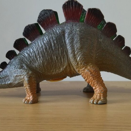 Dinosaur figures used, set of 3, no sound