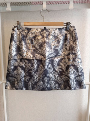 H&M Mini Skirt Medium Grey Silver like new